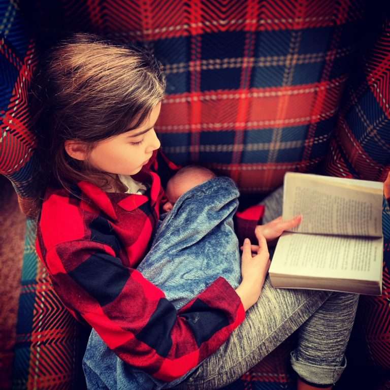 Kari’s homeschool day in the life (with a newborn, 2-, 11- and 14-year-old)