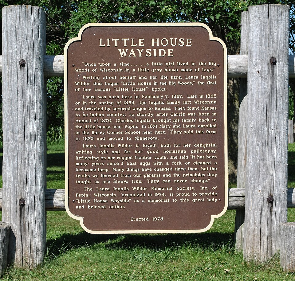 File:Littlehousewayside.jpg